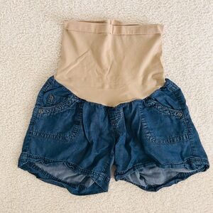 Motherhood Maternity High Waist Denim-Look Maternity Shorts in Tan & Dark Blue